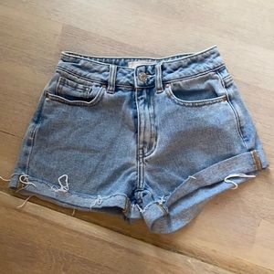 Pacsun size 22 denim mom shorts